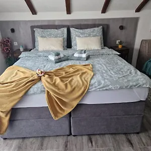 https://ana.hotelinzadar.com